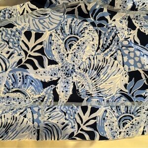 NWT Lilly Pulitzer Luxleta leggings Blue and White Floral Fabric SIZE Large